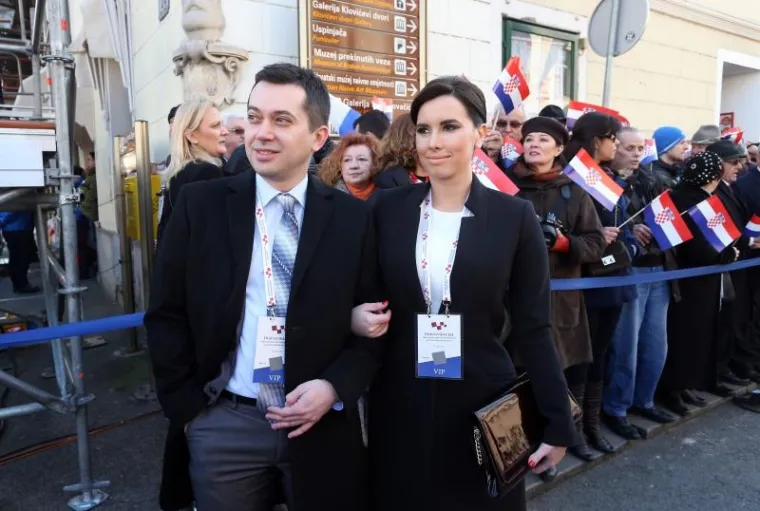 Dolazak uzvanika na svečanu inauguraciju Kolinde Grabar-Kitarović