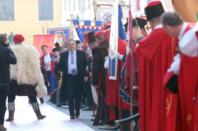 Dolazak uzvanika na svečanu inauguraciju Kolinde Grabar-Kitarović