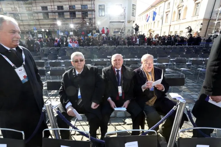 Dolazak uzvanika na svečanu inauguraciju Kolinde Grabar-Kitarović