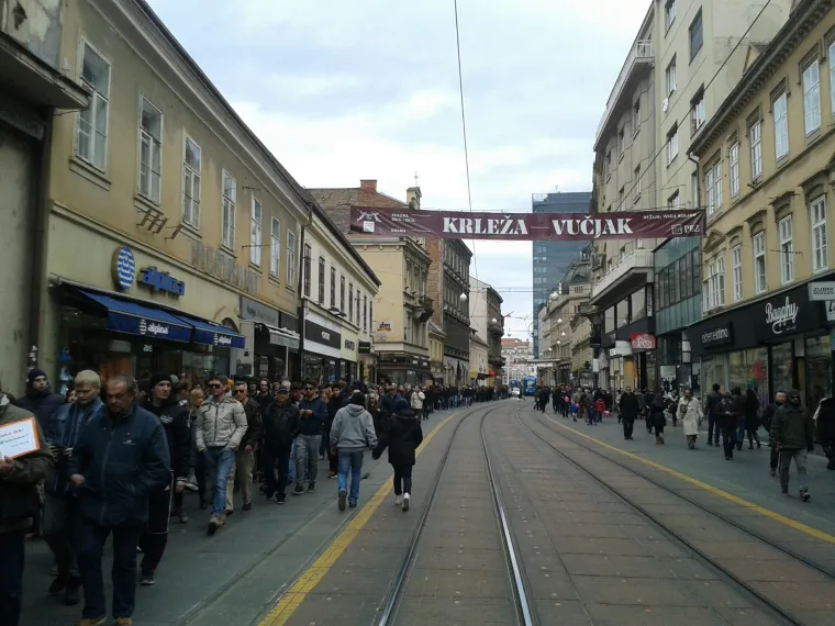 Policija spriječila antiprosvjednike na putu do branitelja u Savskoj