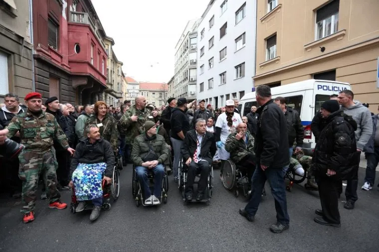 Branitelji organizirali skup podr&scaron;ke kao odgovor na prosvjed Occupy Croatie