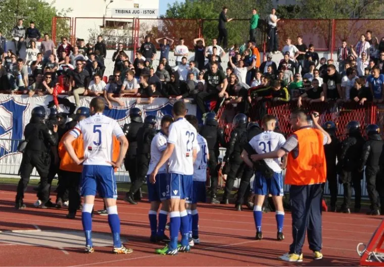 Neredi nakon utakmice Split-Hajduk