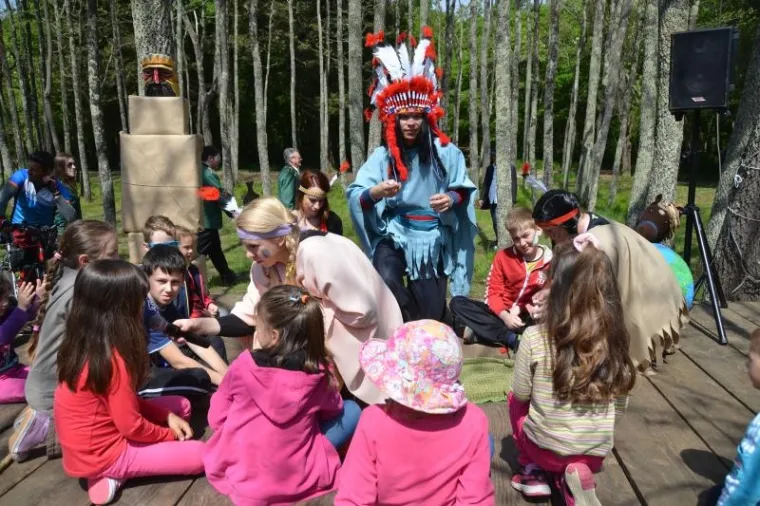 Građani diljem Hrvatske proslavili Prvi maj uz tradicionalni grah i ro&scaron;tilj