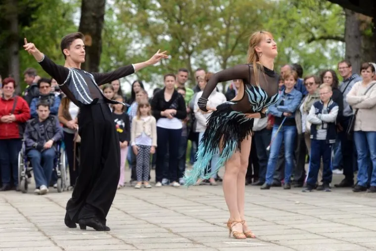 Građani diljem Hrvatske proslavili Prvi maj uz tradicionalni grah i ro&scaron;tilj