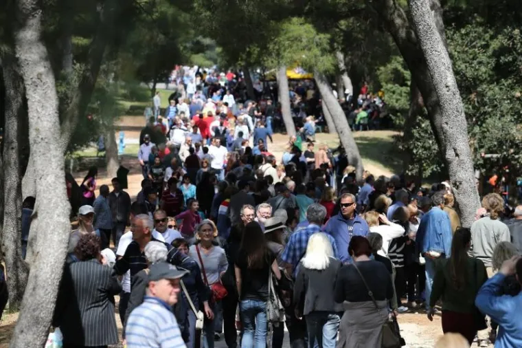 Građani diljem Hrvatske proslavili Prvi maj uz tradicionalni grah i ro&scaron;tilj