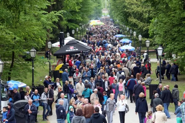 Građani diljem Hrvatske proslavili Prvi maj uz tradicionalni grah i ro&scaron;tilj
