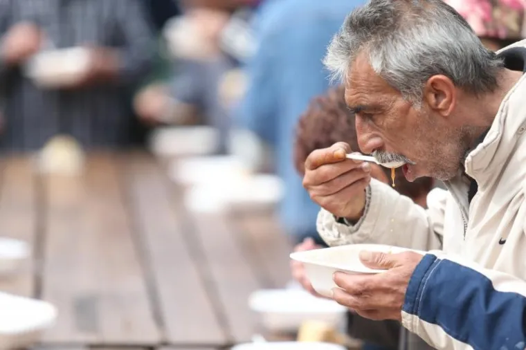 Građani diljem Hrvatske proslavili Prvi maj uz tradicionalni grah i ro&scaron;tilj