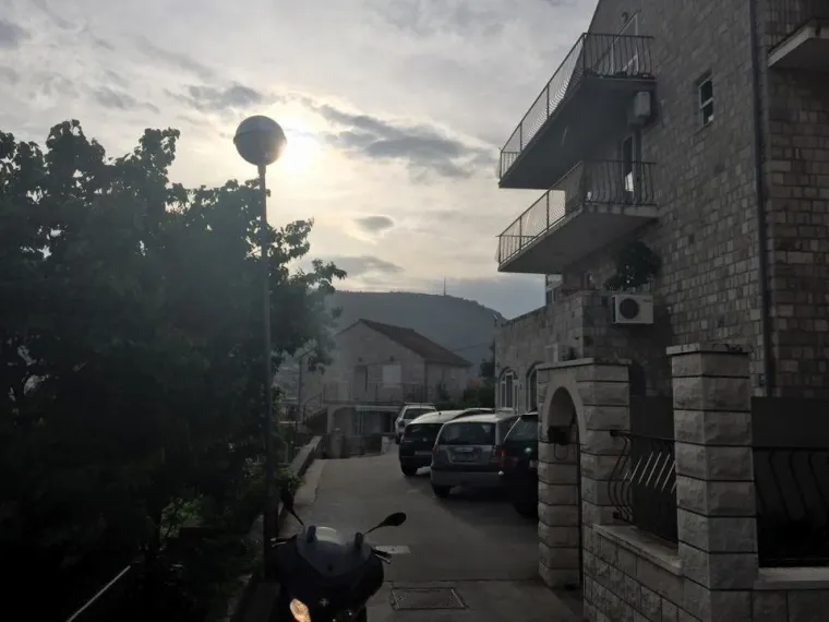 Duge cijevi na ulicama Dubrovnika