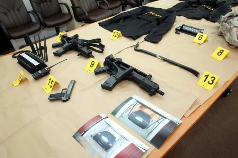 Kriminalci iz susjednih država planirali pljačku u Zagrebu maskirani u policajce