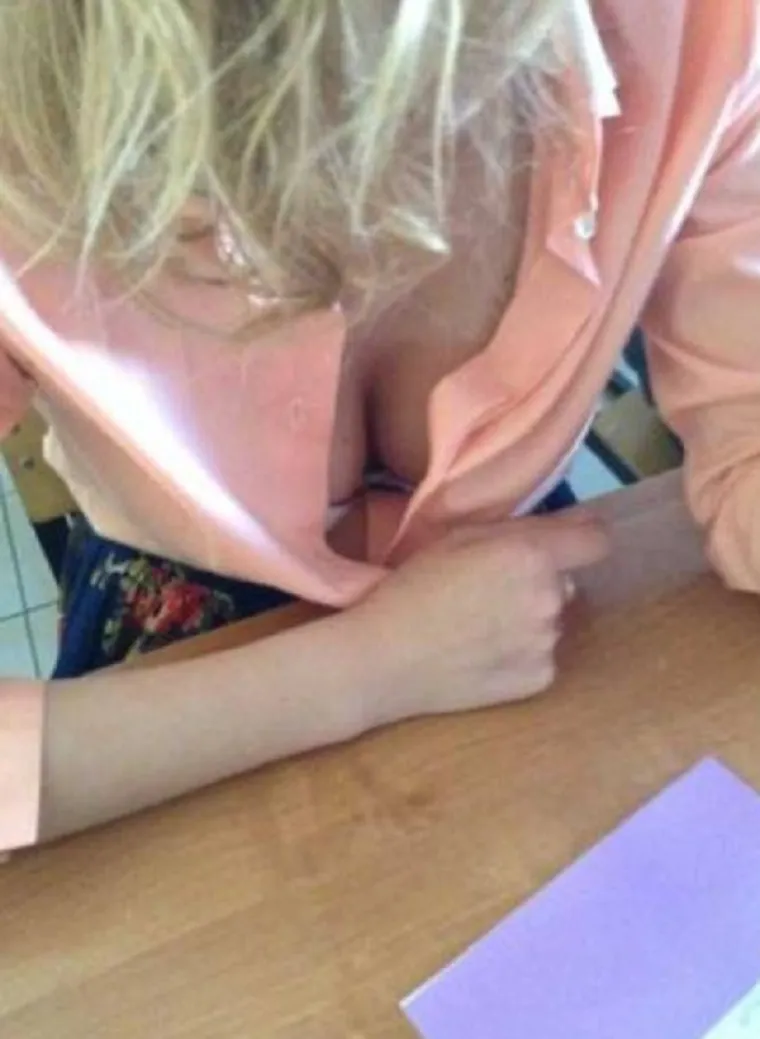 Tko bi rekao da se cure tako oblače za školu