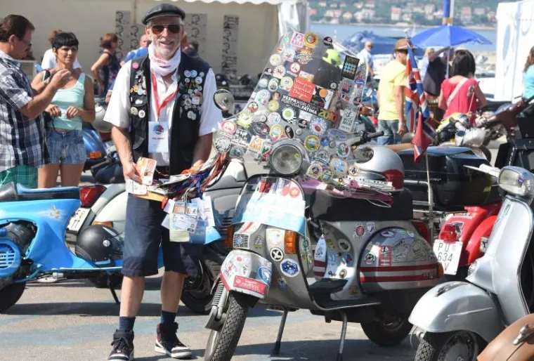 VESPA WORLD DAYS U BIOGRADU: Najveće svjetsko okupljanje vlasnika i ljubitelja Vespi