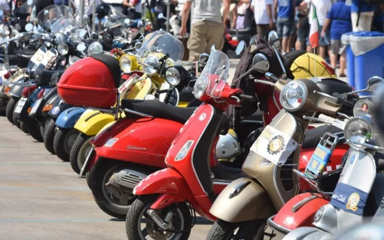VESPA WORLD DAYS U BIOGRADU: Najveće svjetsko okupljanje vlasnika i ljubitelja Vespi