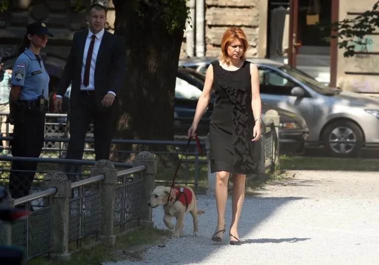 Glavna zvijezda: Milanka Opačić na otvorenje izložbe povela preslatku retrivericu Kassy