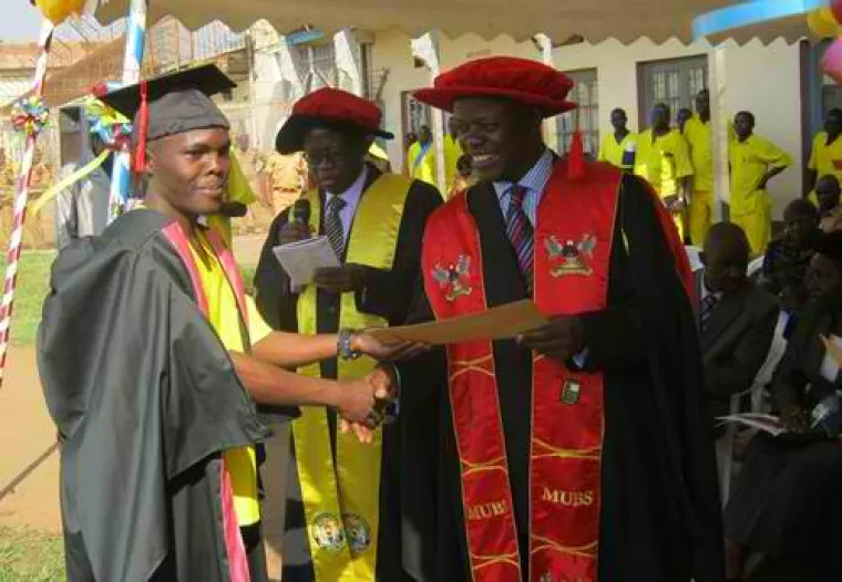 Kampala, Uganda. Zatvor s najmanjim postotkom recidivizma na svijetu svojim zatvorenicima omogućuje odlično obrazovanje