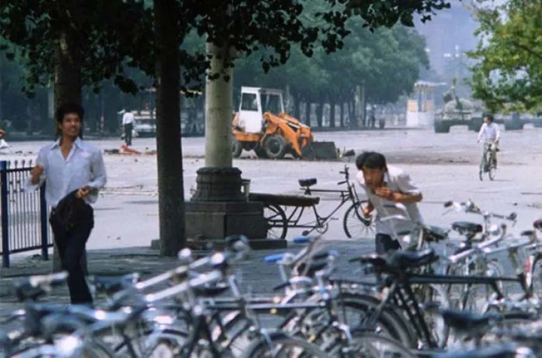 Tiananmen minutu prije nego što je nastala povijesna slika