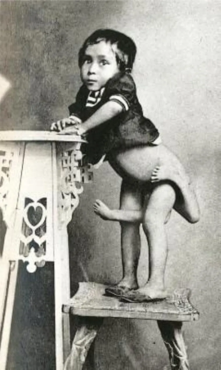 JEZIVO! Fotke koje godinama kruže internetom iz jednog posebnog razloga