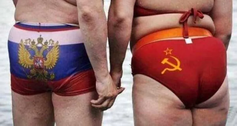 FOTKE KOJE ZBUNJUJU I UZNEMIRUJU: Golotinja, seks, trash i alkohol - sve na jednom mjestu