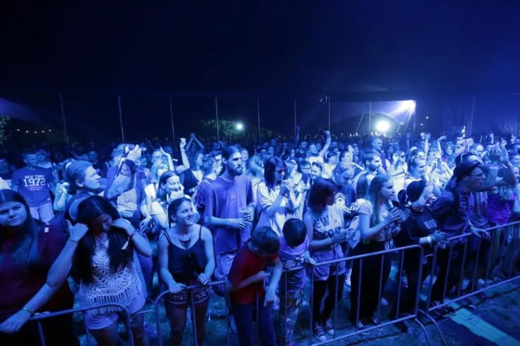 UZAVRELA ATMOSFERA: Prva večer INmusic festivala