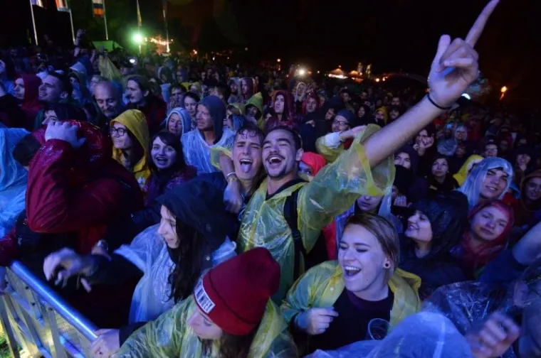 Drugi dan INmusic festivala obilježila kiša i zagriženi fanovi