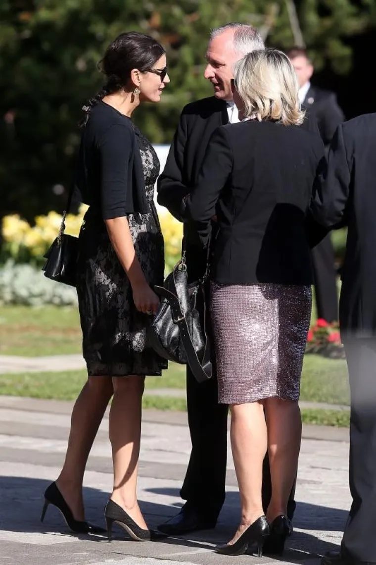 Na Kolindin prijem povodom Dana državnosti stigao politički vrh, Mamić, Ćiro, Janica, Balić, Vanna...