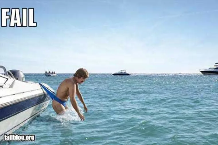 Uske kupaće gaćice možda ba&scaron; i nisu za svakoga pa dobro razmislite &scaron;to ćete ove sezone nositi na moru.