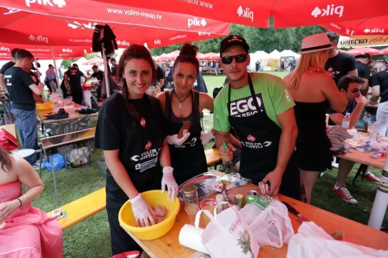 Borba za 'Zlatni ćevap': sve ro&scaron;tiljske majstore na Bundeku zasjenila jedna ljepotica