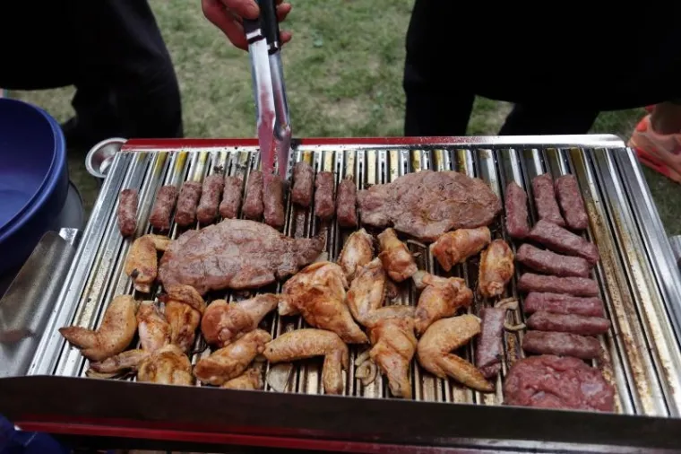 Borba za 'Zlatni ćevap': sve ro&scaron;tiljske majstore na Bundeku zasjenila jedna ljepotica