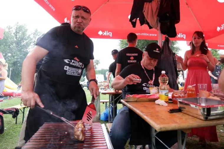 Borba za 'Zlatni ćevap': sve ro&scaron;tiljske majstore na Bundeku zasjenila jedna ljepotica