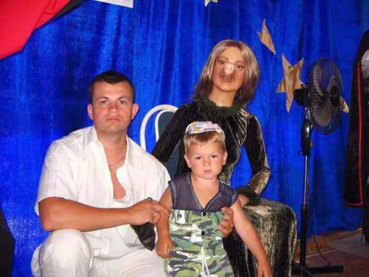 TE&Scaron;KO OBJA&Scaron;NJIVO: Obiteljske fotografije koje prelaze granicu ukusa i razuma