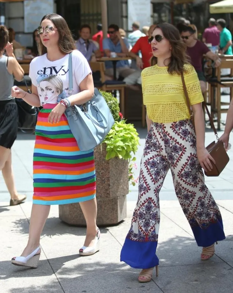 LJETNI STIL: Zagrepčanke mamile poglede u &scaron;etnji na užarenoj &scaron;pici