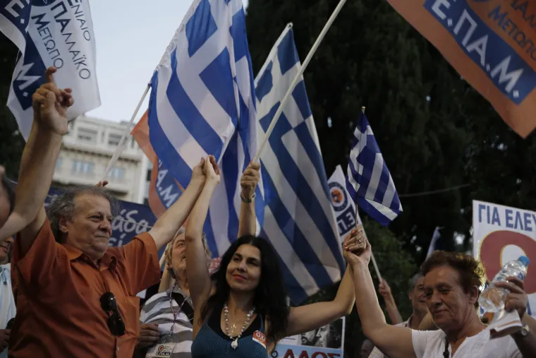 Protivnici mjera štednje na ulicama Atene slave pobjedu na referendumu
