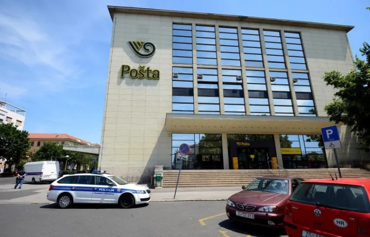 Lopovi uspjeli opljačkati i glavnu poštu u metropoli