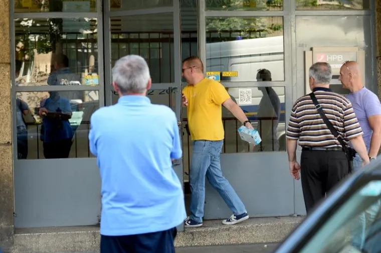 Lopovi uspjeli opljačkati i glavnu poštu u metropoli