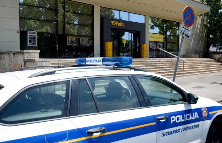 Lopovi uspjeli opljačkati i glavnu poštu u metropoli