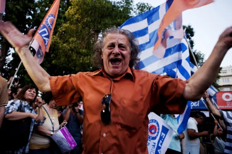 GRČKI REFERENDUM: Pogledajte kako protivnici mjera &scaron;tednje slave na ulicama Atene