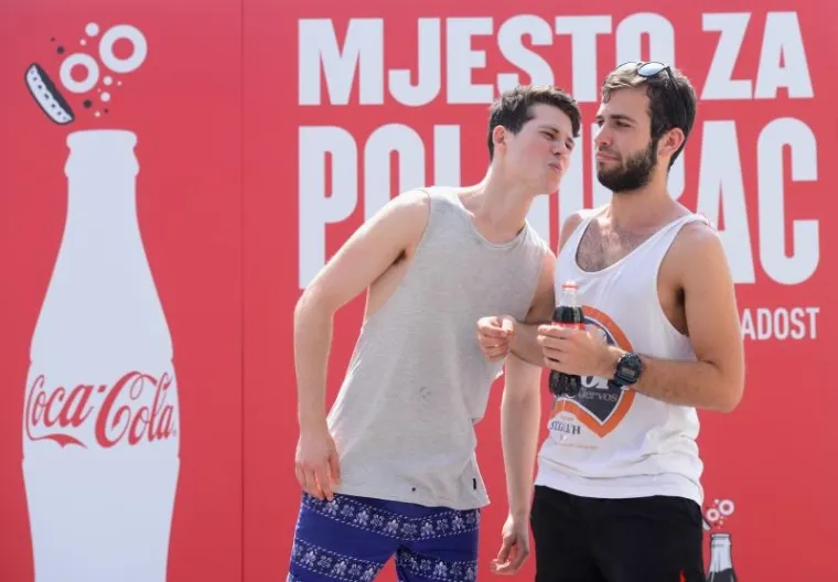 Na vidikovcu ispred kule Lotrščak otvoreno Mjesto za poljubac