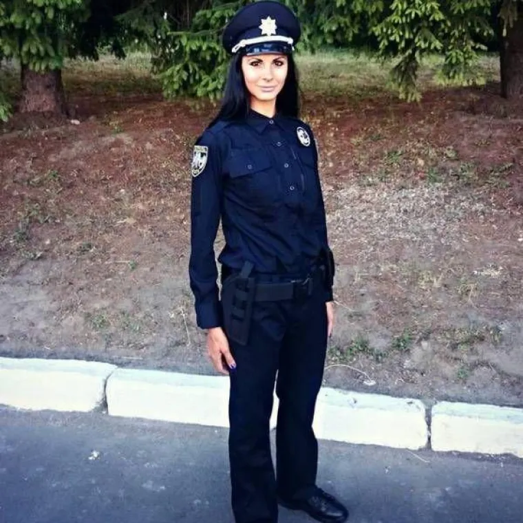 27-godi&scaron;nja Ljudmila zavr&scaron;ila je pravo i postala novakinja ukrajinske policije. Iz nekog razlog,a svijet je poludio za njom. Možete li pogoditi za&scaron;to?