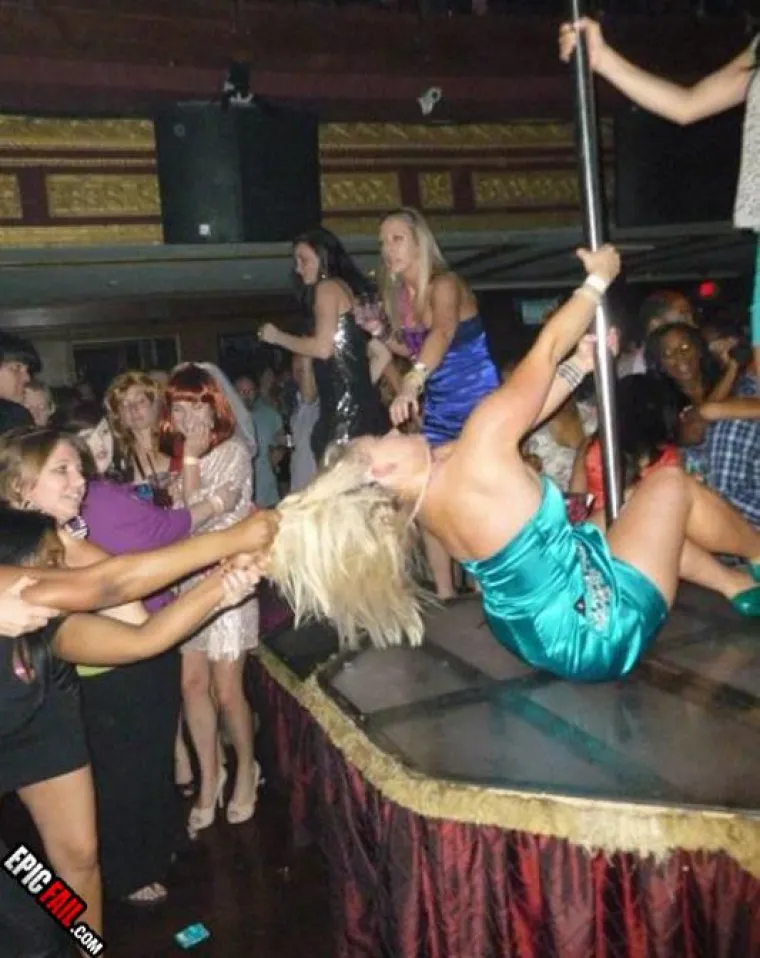 SODOMA I GOMORA! Već dugo nismo vidjeli tako sramotne fotke iz noćnih klubova