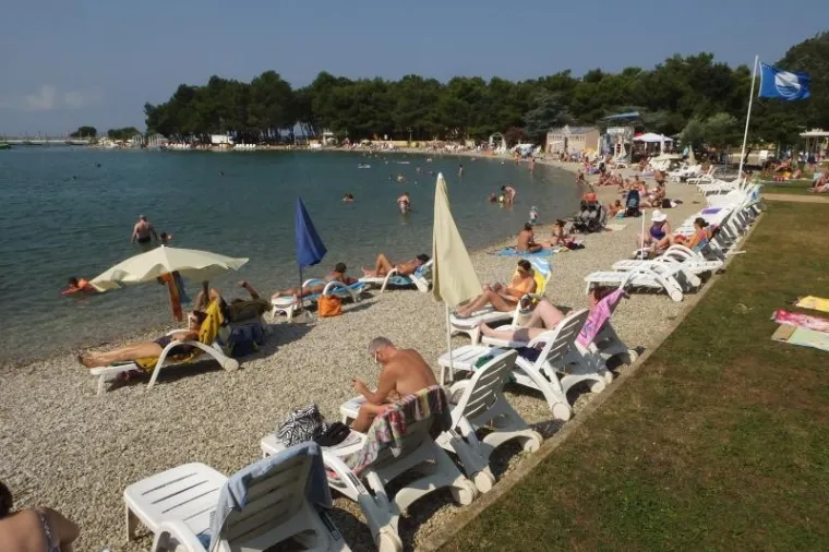 Laguna Stella Maris, Umag.
 
Umag je sjajna lokacija za aktivni odmor jer tamošnje plaže za to pružaju mnogo mogućnosti, a jedna od njih je svakako i Laguna Stella Maris koja ima i Plavu zastavu koja garantira čisto more i okoliš.