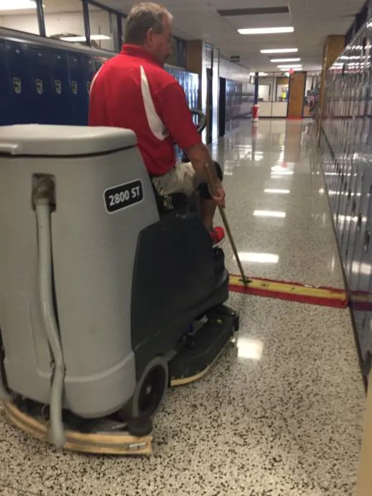 SRAMOTA ZA GLEDATI: Zar je moguće da mogu biti tako nevjerojatno lijeni???