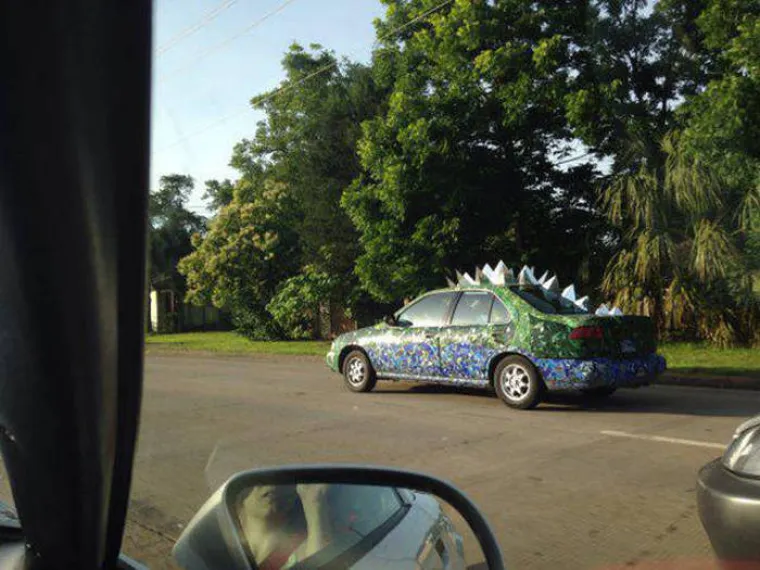 ZAVODNICI I MAČO TIPOVI NA CESTI: Želite li uloviti komade, (ne)vozite ovakve 'makine'!