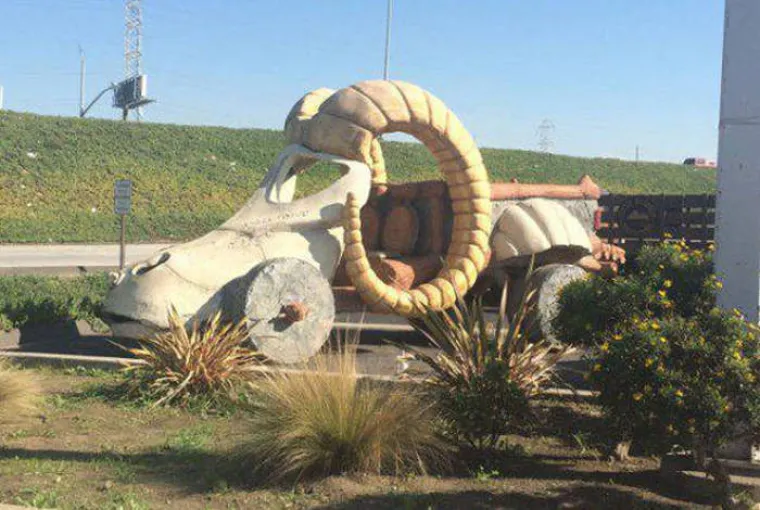 ZAVODNICI I MAČO TIPOVI NA CESTI: Želite li uloviti komade, (ne)vozite ovakve 'makine'!