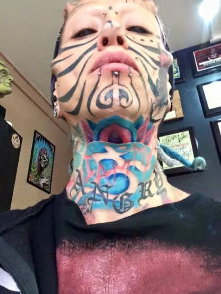 BOŽE SAČUVAJ! Ako vas ova žena ne prestra&scaron;i, znači da imate jako velika muda