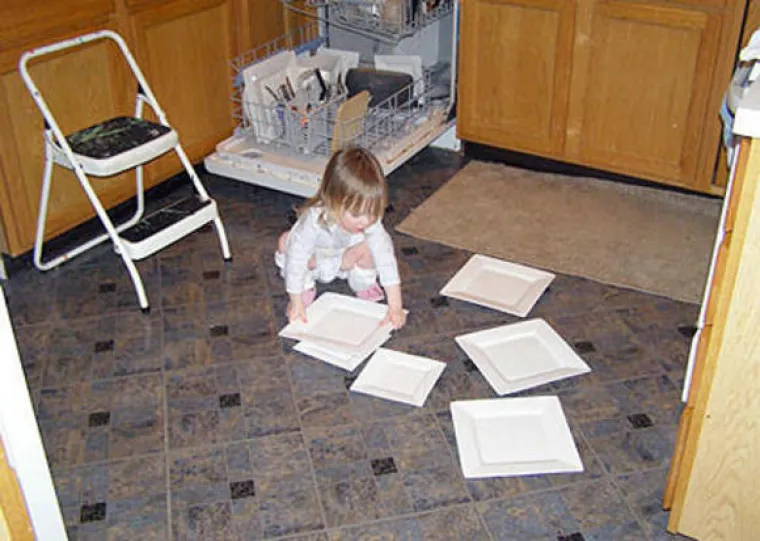 Roditeljstvo je veliki užitak, kažu neki, ali i jo&scaron; veća odgovornost. Zato prije nego &scaron;to se odlučite za roditeljstvo svakako pogledajte ove fotke.