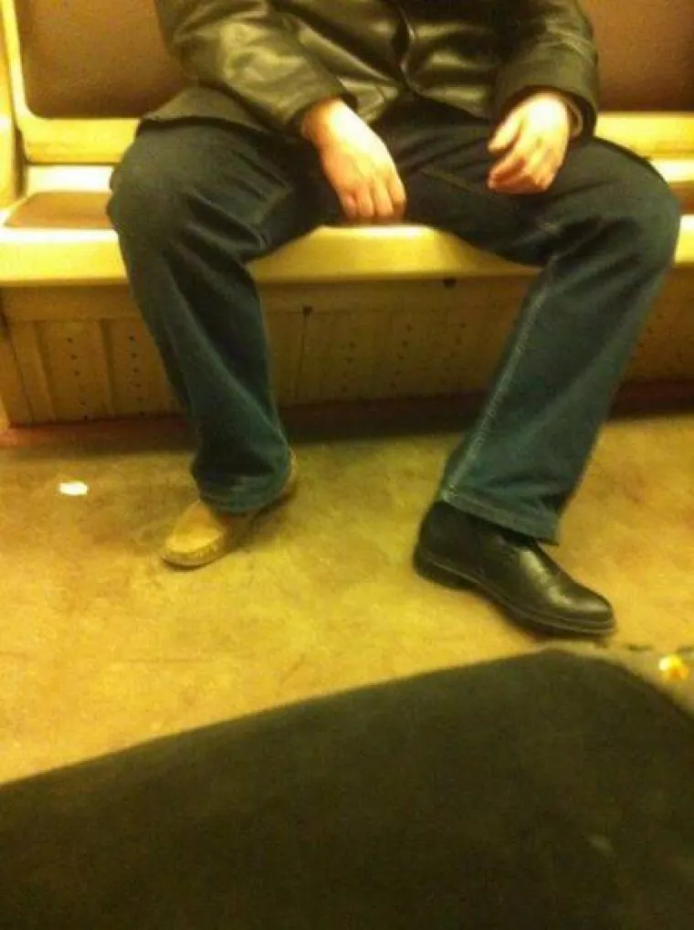 Modni trendovi dolaze i prolaze, ali za neke odjevne kombinacije izgleda da nikada ne postoji pravo vrijeme...