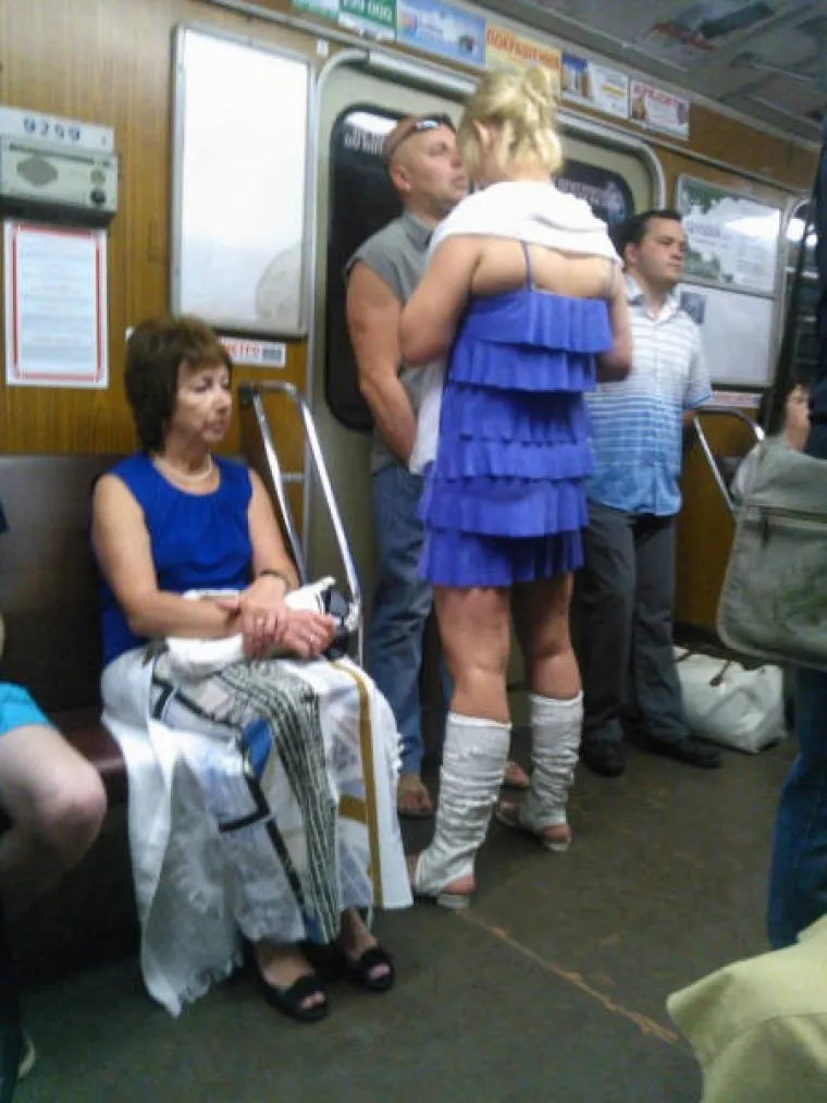 Modni trendovi dolaze i prolaze, ali za neke odjevne kombinacije izgleda da nikada ne postoji pravo vrijeme...