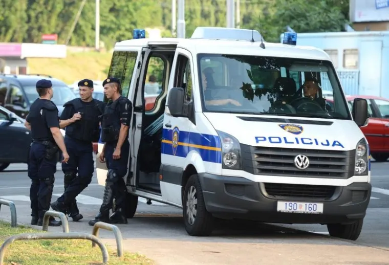 STIGLI GRCI: Zagrebačka policija u pripravnosti zbog navijača PAOK-a