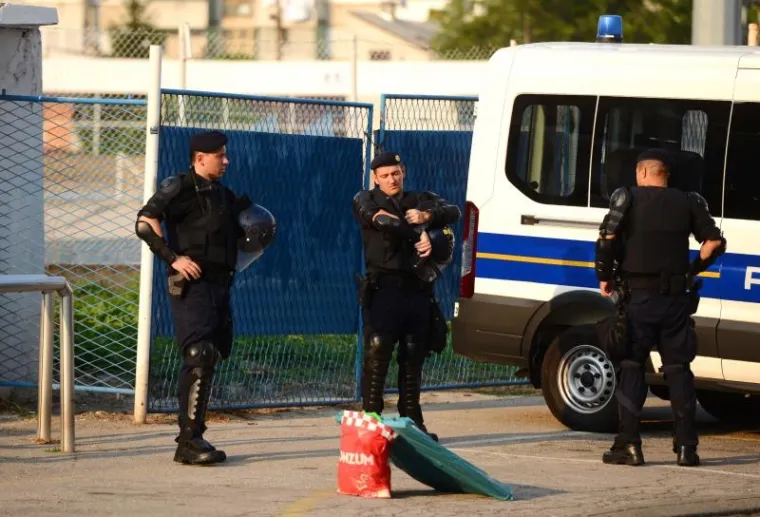 STIGLI GRCI: Zagrebačka policija u pripravnosti zbog navijača PAOK-a