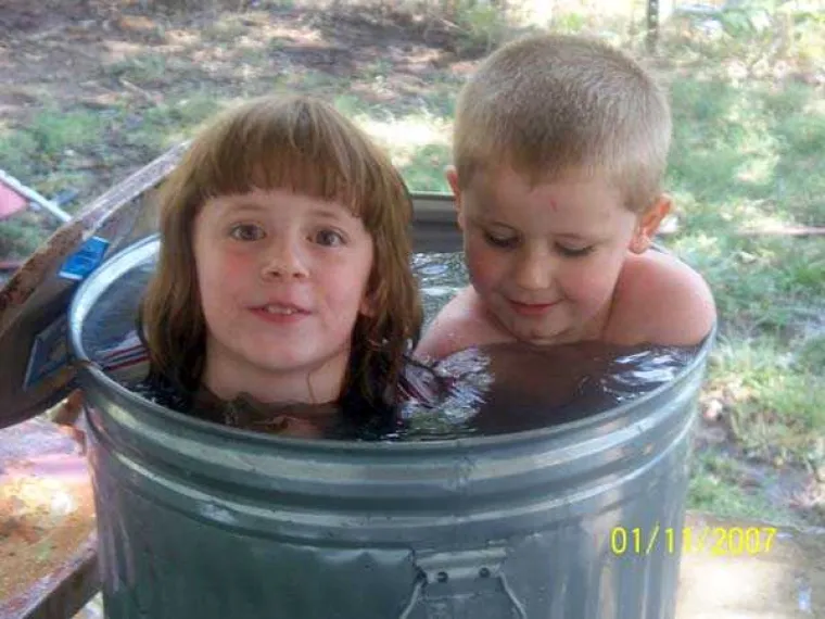 KAD JE VRUĆE KAO U PAKLU: Oni znaju kako napraviti bazen uz minimum muke i troška