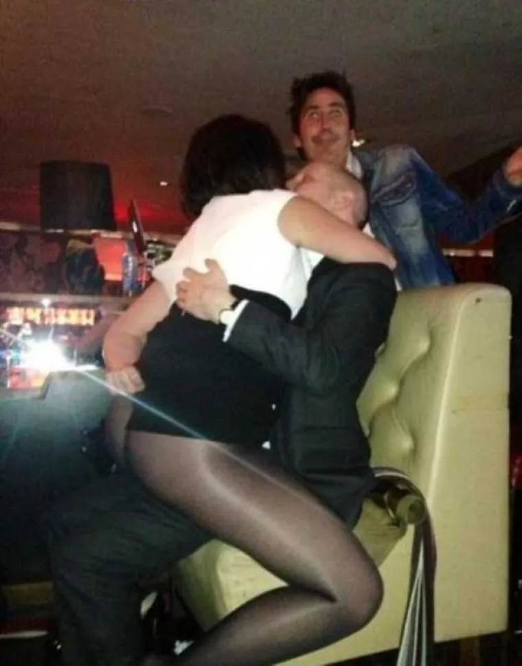 SEKS, DROGA, ALKOHOL I TRASH: Nova doza sramotnih i nevjerojatnih fotki iz noćnih klubova